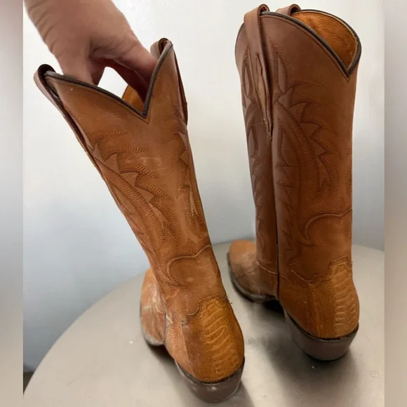 Tony Lama Brown Western Boots - Picture 4 of 11